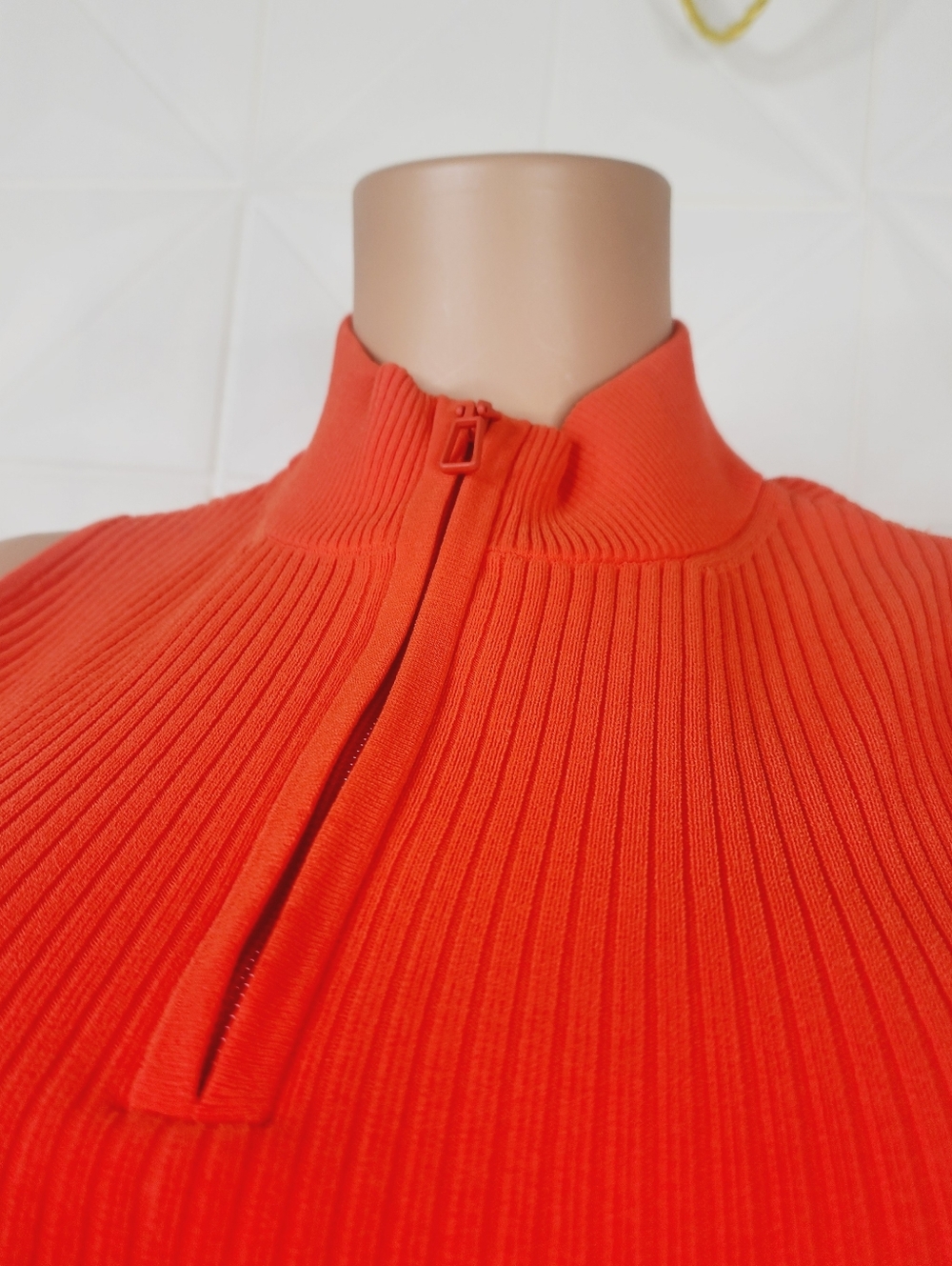 Lululemon Sweater Tank Solar Orange Open Back Half Zip Sleeveless - Picture 2 of 5